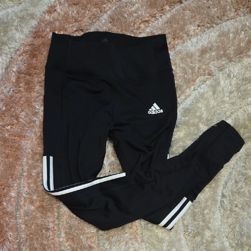 Adidas Black and White Leggings with Tapered Fit